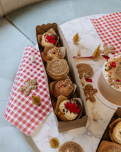 Load image into Gallery viewer, North Pole Bakery X Flour Cupcake Box of 5