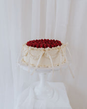 Load image into Gallery viewer, Raspberry Vintage Cake