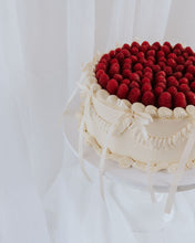 Load image into Gallery viewer, Raspberry Vintage Cake