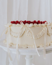 Load image into Gallery viewer, Raspberry Vintage Cake