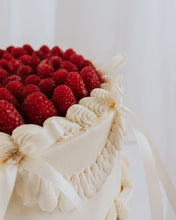 Load image into Gallery viewer, Raspberry Vintage Cake