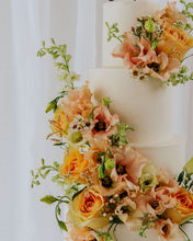 Load image into Gallery viewer, Classic Floral Cake (multi-tier)