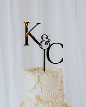 Load image into Gallery viewer, Vintage Cake (multi-tier)