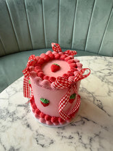 Load image into Gallery viewer, Spring/Summer Cake Decorating Workshop (Beginner/Intermediate level)