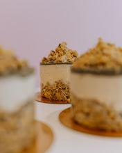 Load image into Gallery viewer, Honey Pistachio Baklava Cheesecake