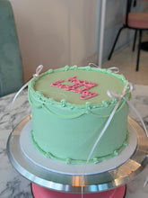Load image into Gallery viewer, Cake decorating masterclass