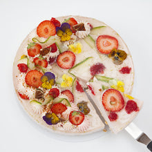 Load image into Gallery viewer, Pink Gin &amp; Tonic Cheesecake