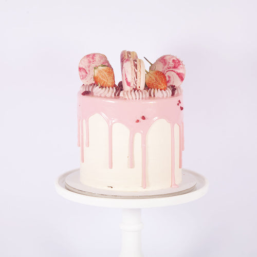 STRAWBERRY CHAMPAGNE CAKE