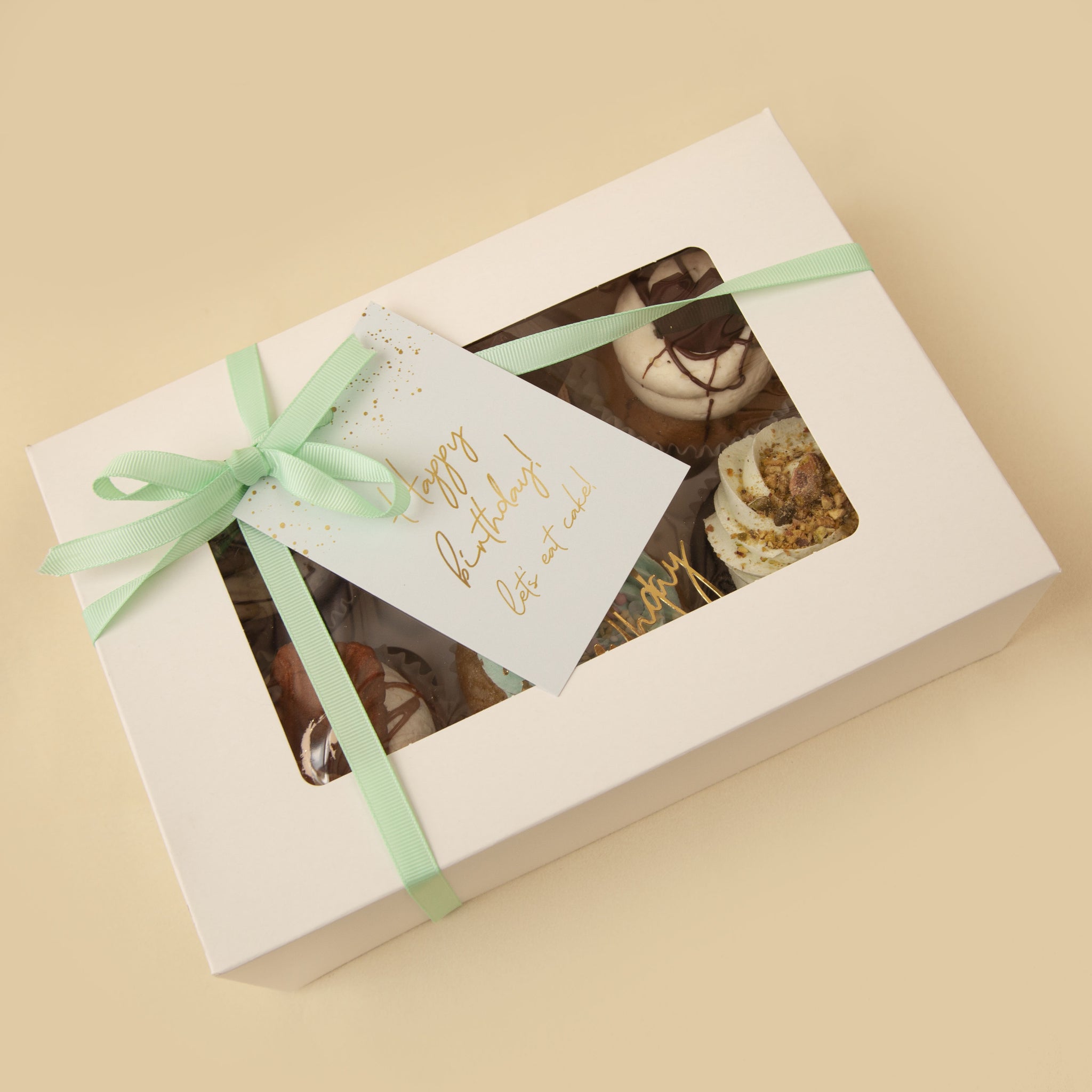 MIXED BOX OF CUPCAKES – FLOUR